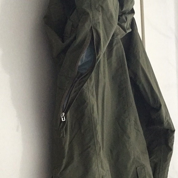 Oakley Ski Jacket - Picture 9 of 11